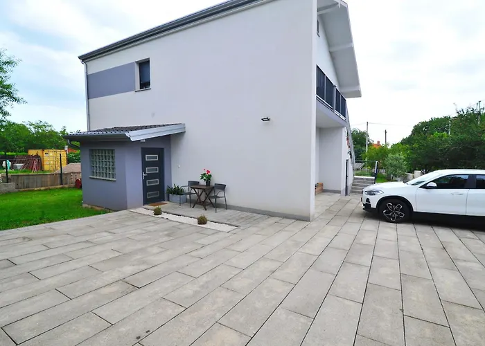 M&m Διαμέρισμα *