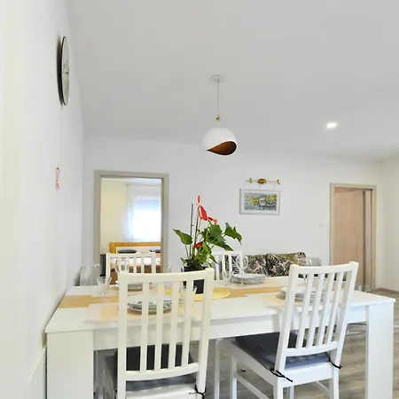 M&m Apartment