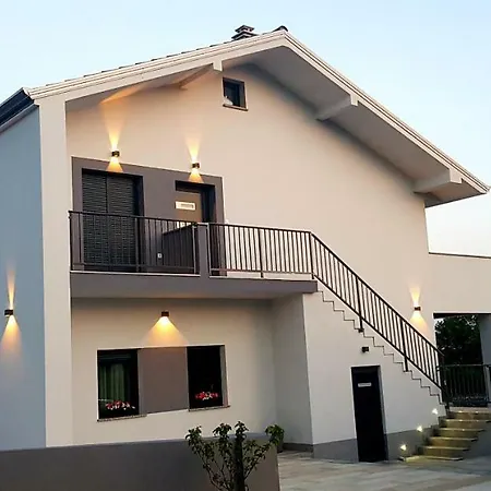 Apartamento M&m Kukuljanovo